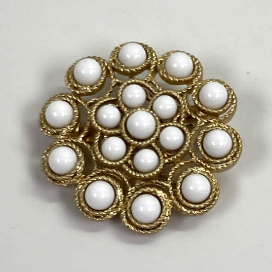 Designer Stella & Dot Gold-Tone White Faux Pearl Fashionable Brooch Pin image number 2