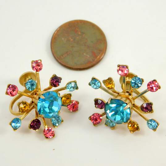 Vintage Coro Colorful Icy Rhinestone & Gold Tone Screw-Back Earrings 5.9g image number 5