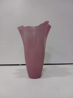 Vintage Pink Glass Flower Vase alternative image