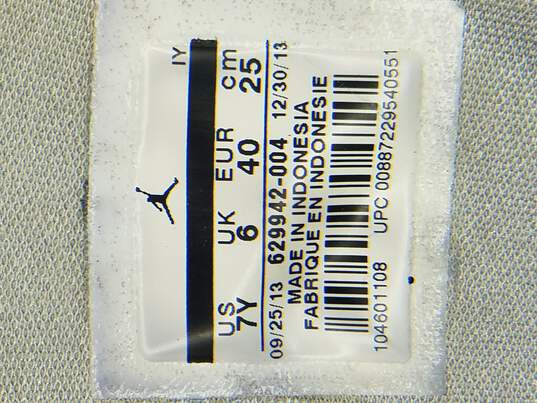 Nike Boy's Jordan Flight SC 3 Gray Sneakers Size 7Y image number 7
