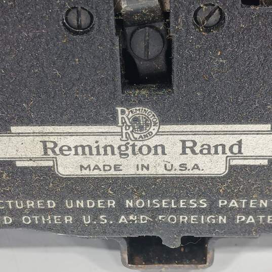 Vintage Remington Rand Deluxe Noiseless Typewriter in Case image number 3