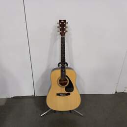 Yamaha Acoustic Guitar with Soft Case alternative image