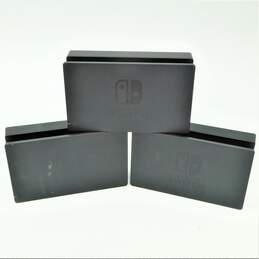 3 Nintendo Switch Docks Untested
