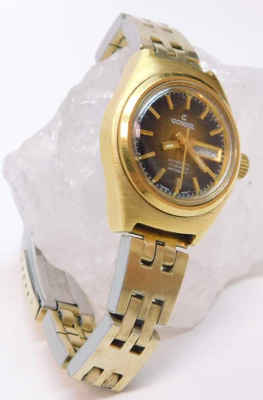 Vintage Consul Automatic 17 Jewels Swiss Gold Tone Stainless Steel Watch 57.5g image number 2