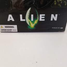 2004 McFarlane Toys 12 Inch Alien Action Figure (With Lunging Inner Jaw) alternative image