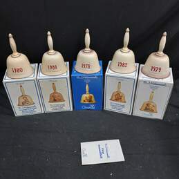 Vintage Bundle of 5 Goebel MJ Hummel Bells w/Boxes alternative image