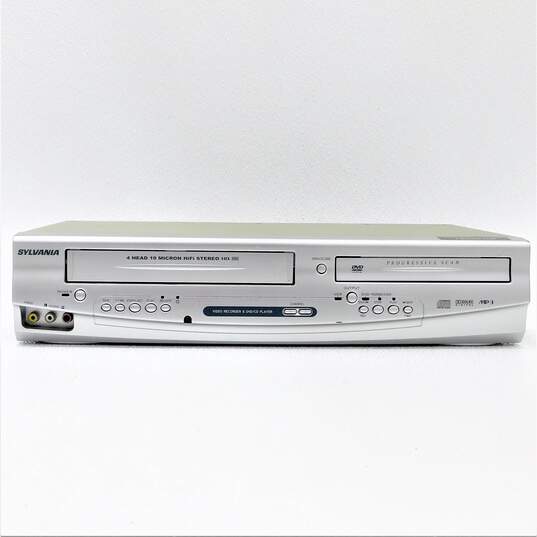 Sylvania DVC865G Combo VHS VCR DVD Player Recorder image number 2