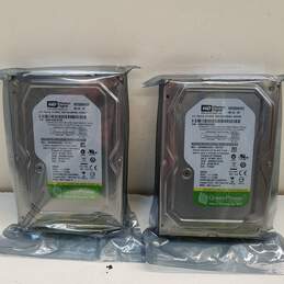 Lot of 2 Western Digital AV-GP WD5000AVDS 500GB 3.5 Internal Hard Drive