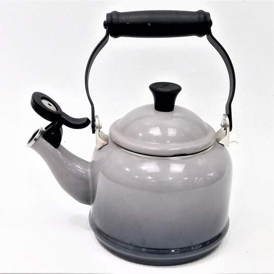 Le Creuset Demi Tea Kettle Teapot Flint Oyster Grey Enamel On Steel 1.25QT image number 2