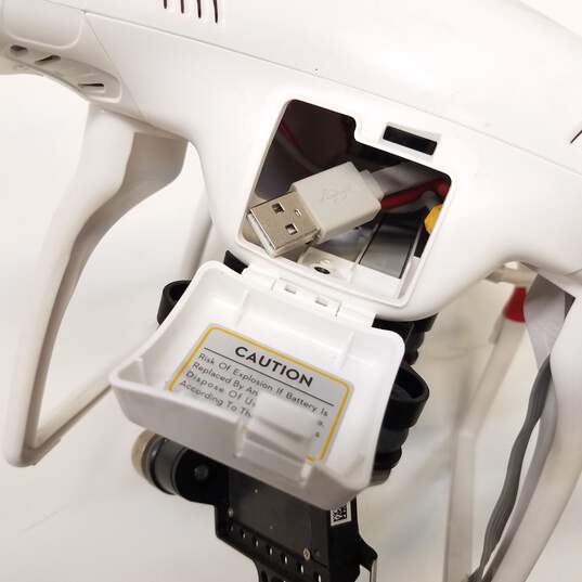 DJI Phantom Model No. SR6 Drone with Accessories image number 6