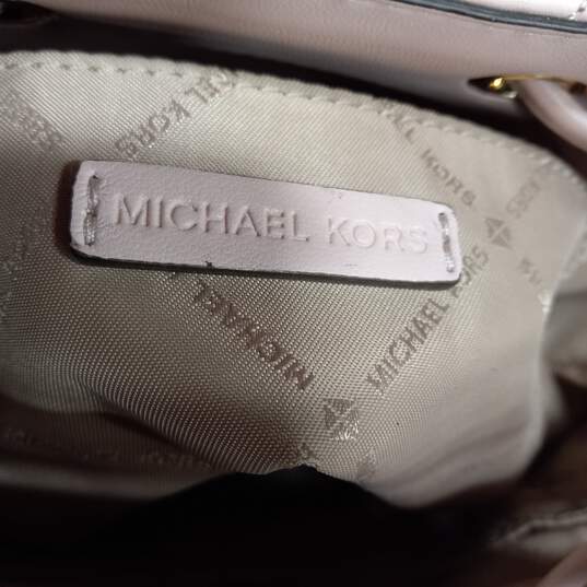 Michael Kors Shell Pink Quilted Drawstring Handbag w/ Shoulder Straps image number 5