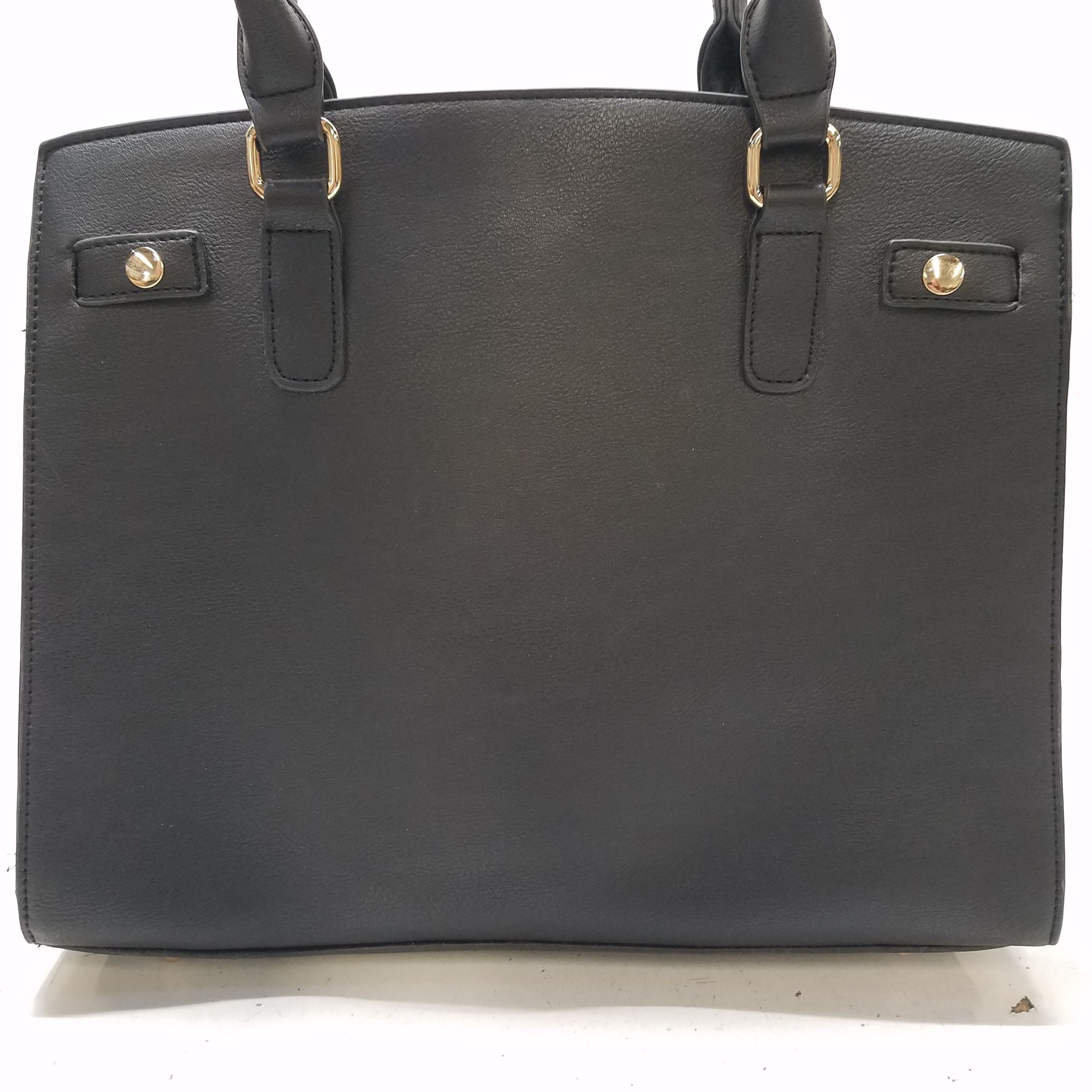 BCBG | Reversible Leather Pebbled Shoulder Bag Purse | Reversible leather,  Purses and bags, Shoulder bag