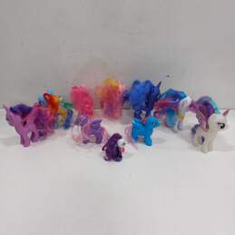 Bundle of Assort My Little Ponies Action Figures alternative image