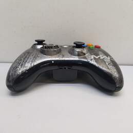 Microsoft Xbox 360 controller - Modern Warfare 3 Limited Edition >>FOR PARTS OR REPAIR<< alternative image