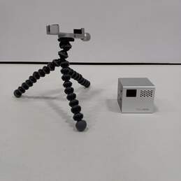 Rif6 Cube Portable Mini Projector w/ Tripod Stand & Case alternative image