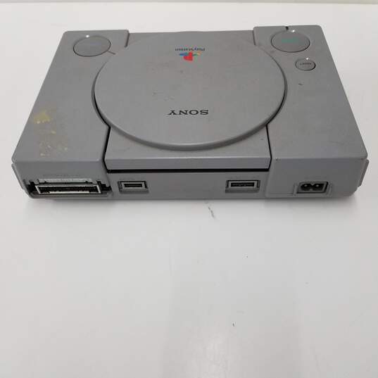 Sony PlayStation 1 SCPH-7001 image number 2
