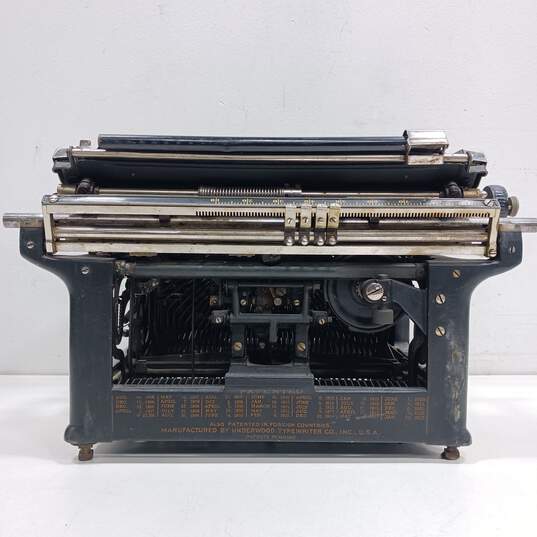 Vintage Underwood Typewriter image number 4
