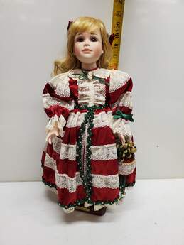 Seymour Mann Third Annual Christmas Doll from the Connoisseur Collection in Box alternative image