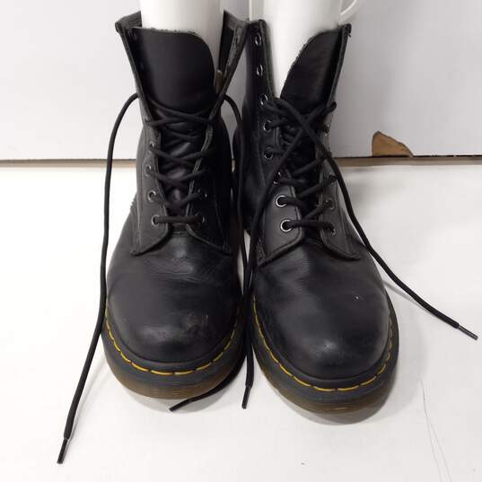 Men’s Dr. Martens 1460 Smooth Leather Lace-Up Boots Sz 10 image number 1