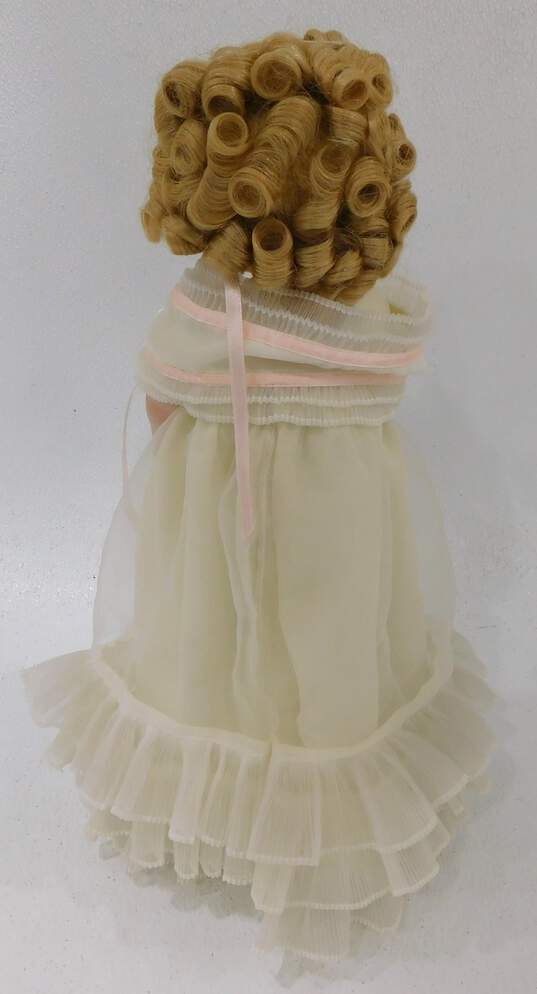 Danbury Mint Shirley Temple Flower Girl Family Album Doll IOB image number 4