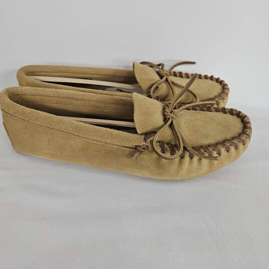 MinneTonka Tan Leather Laced Softsole Shoes image number 3