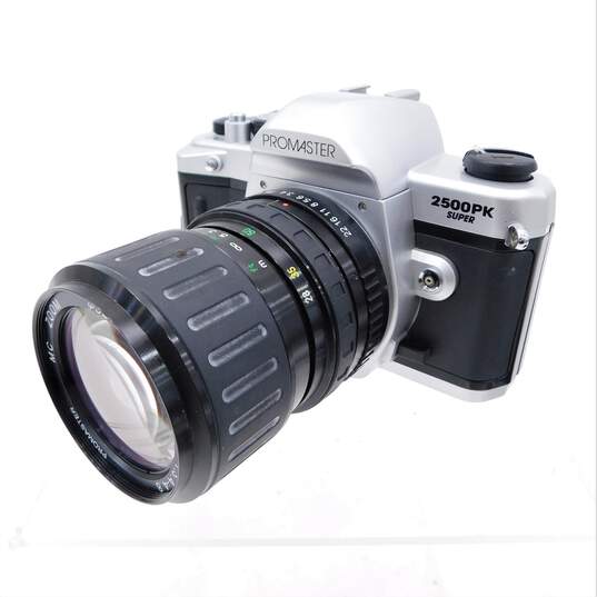 Promaster 2500PK Super 35mm SLR Film Camera w/ 28-70mm Lens & Case image number 2