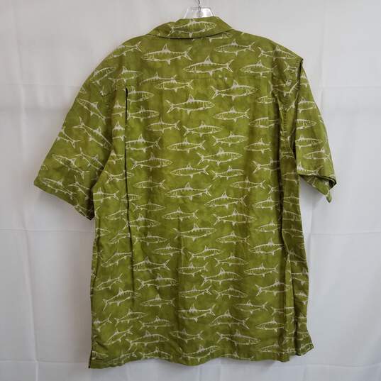 Columbia green short sleeve fish button up shirt men's L image number 2