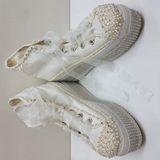 Daruga White Rhinestone Size 40 Platform Shoes image number 1
