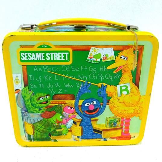 Vintage 1979 Aladdin Sesame Street Metal Lunchbox & Thermos image number 5