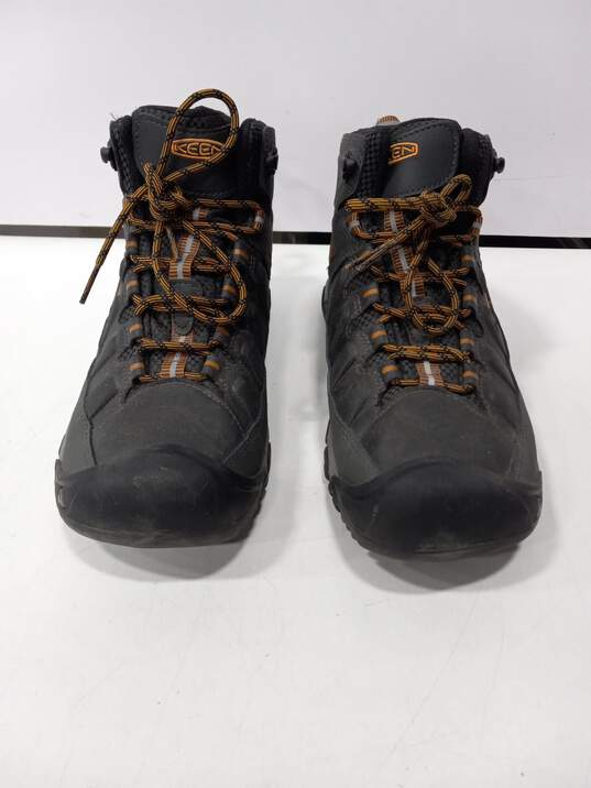 Keen Gray Waterproof Hiking Boots Men's Size 11 image number 1