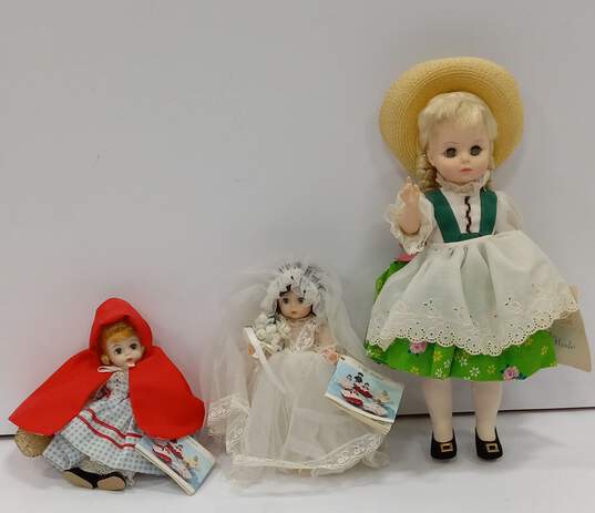 Vintage Lot of Assorted Madame Alexander Dolls image number 1