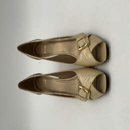 Womens Beige Leather Classic Peep Toe Slip-On Wedge Pump Heels Size 9
