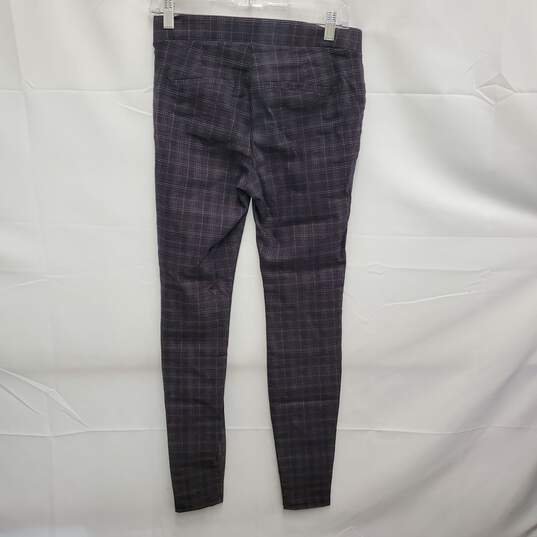 Simply Vera Wang Ankle High Skinny Gray Plaid Pants Size SM image number 2
