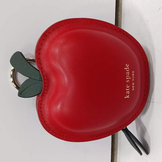 Buy the Kate Spade Apple Shaped Smooth Leather Keychain Change Purse |  GoodwillFinds