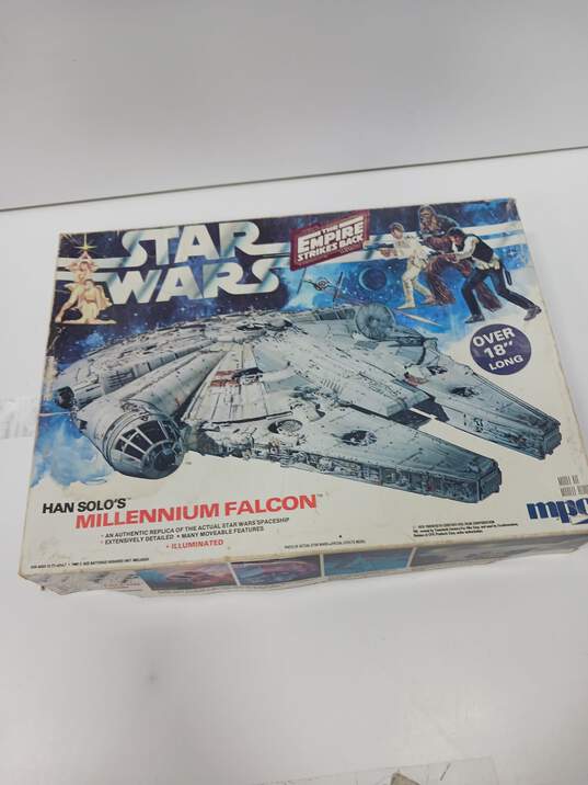 Vintage 1979 MPC Star Wars Han Solo's Millennium Falcon Spaceship Model Kit IOB image number 5