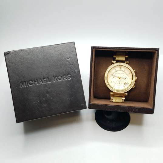Michael Kors 39mm Case Crystal Bezel Chronograph Unisex Stainless Steel Quartz Watch image number 2