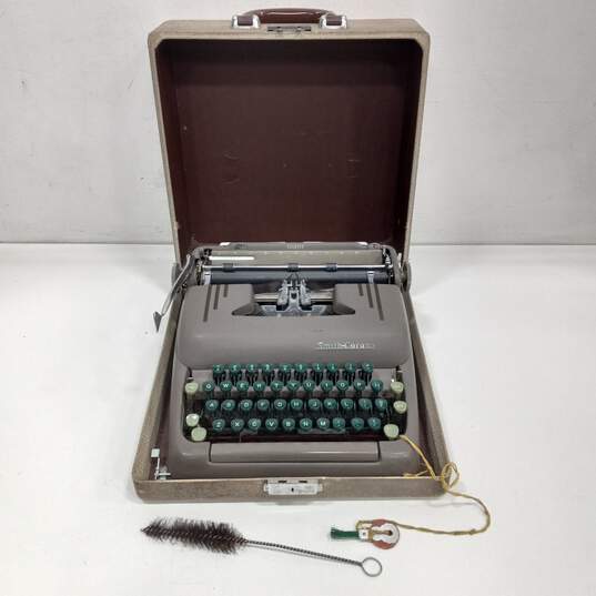 Vintage Smith Corona Silent Typewriter image number 1