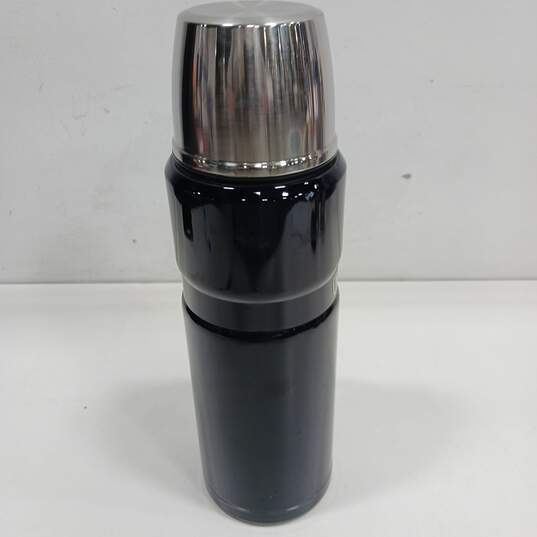 Black Stainless Steel-68 Ounces Thermos image number 4