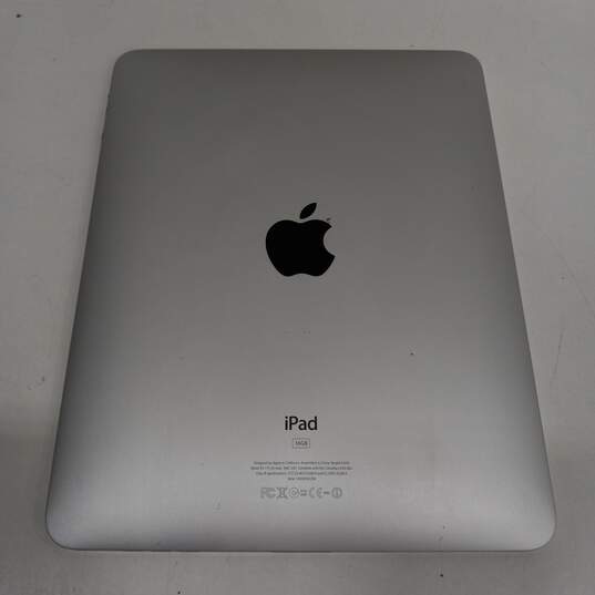 iPad First Gen 16 GB Model A1219 image number 2