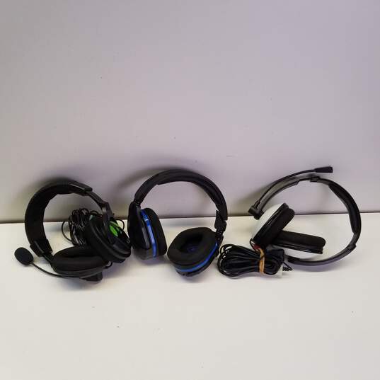 Lot of 3 Turtle Beach Ear Force Gaming Headsets image number 1