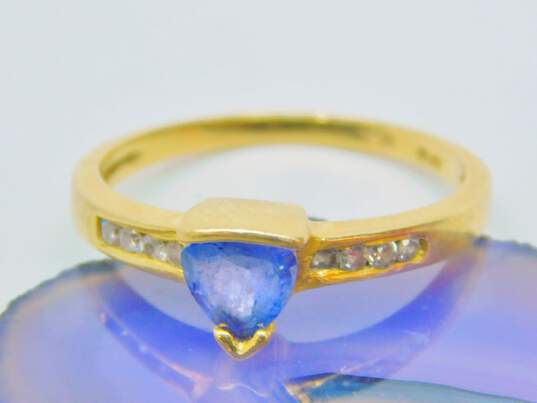Elegant 14K Yellow Gold Tanzanite & Diamond Accent Ring 2.0g image number 2