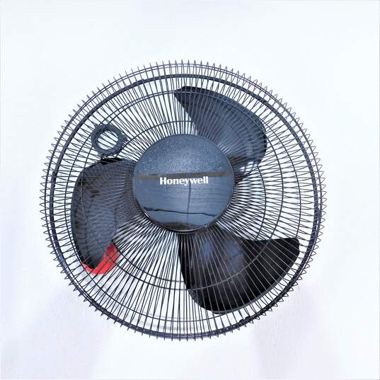 Honeywell Advanced QuietSet 5 Oscillating 16in Whole Room Stand Fan IOB Black image number 2