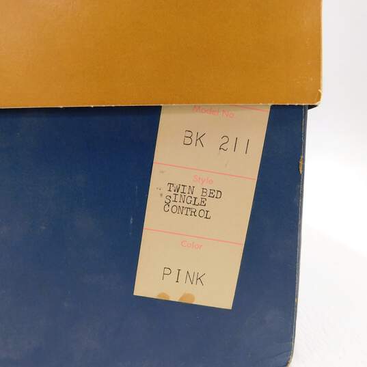 1960s Vintage Sunbeam Pink Custom Deluxe Automatic Electric Blanket IOB image number 6
