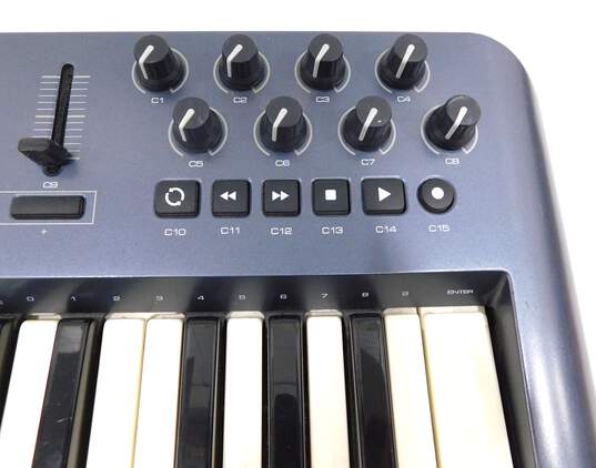 M-Audio Brand Oxygen 25 (3rd Gen.) USB MIDI Keyboard Controller image number 4