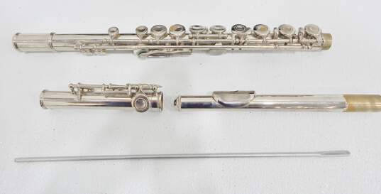 Bundy by Selmer Brand Flutes w/ Cases (Set of 2) image number 3