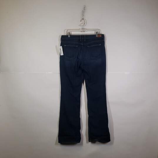 Womens Regular Fit Dark Wash Stretch Denim Bootcut Leg Jeans Size 12T image number 2