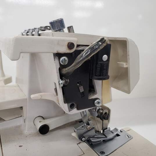 SergeMate 4350D Sewing Machine + Pedal image number 6