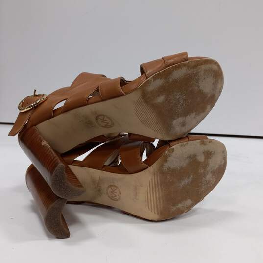 Women's Brown Michael Kors Sandal High Heel Shoes Size 7 1/2 image number 5