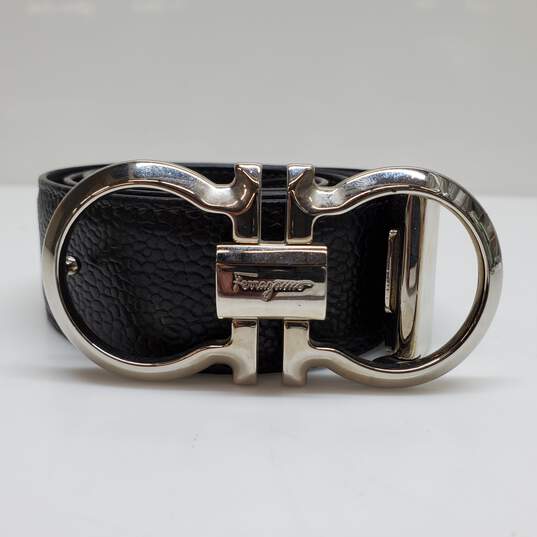 AUTHENTICATED WMNS FERRAGAMO 42in LEATHER BUCKLE BELT image number 2