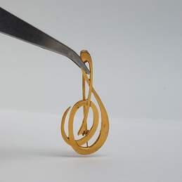 14k Gold Musical Note Clef 1.5 Inch Brooch 3.3g alternative image